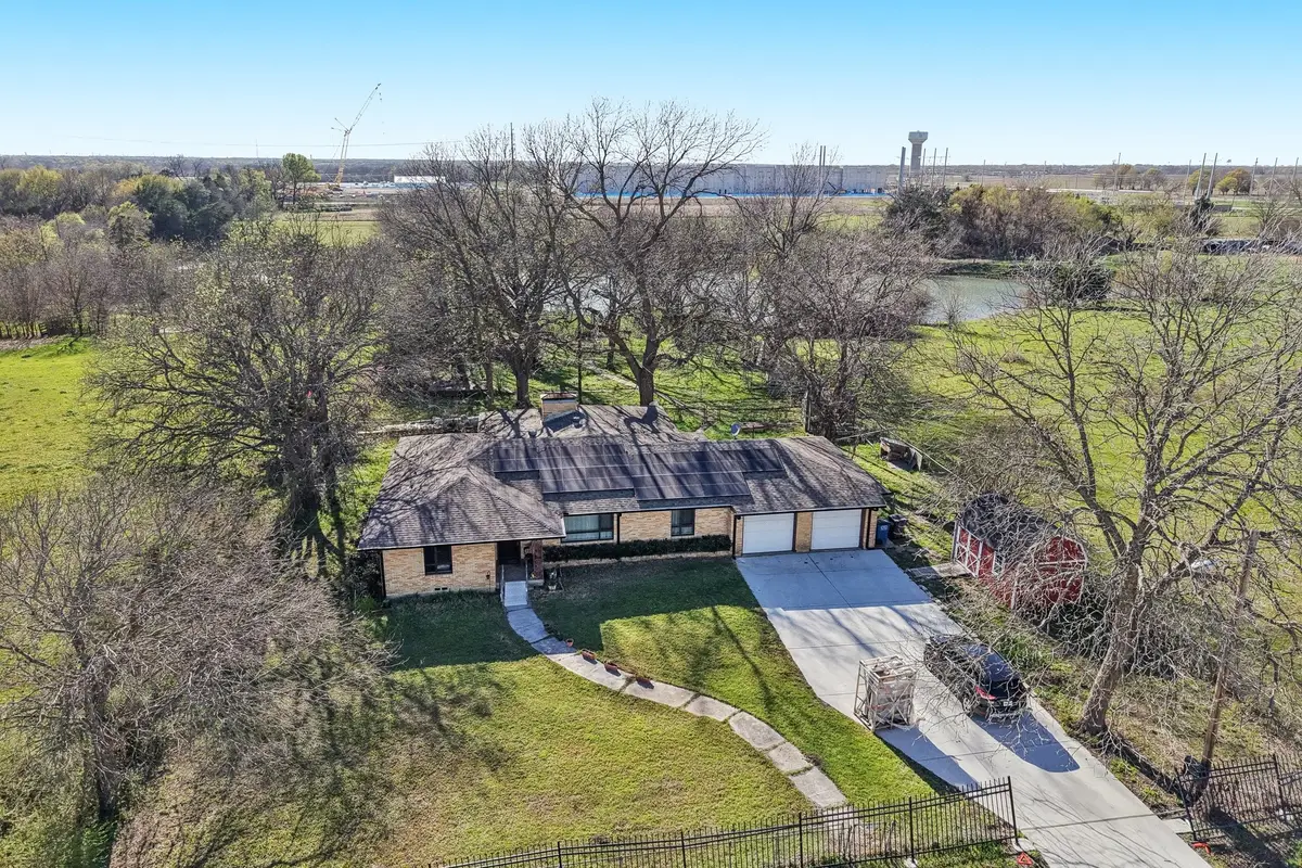 611 Ferris Road, Lancaster, TX 75146 - #1