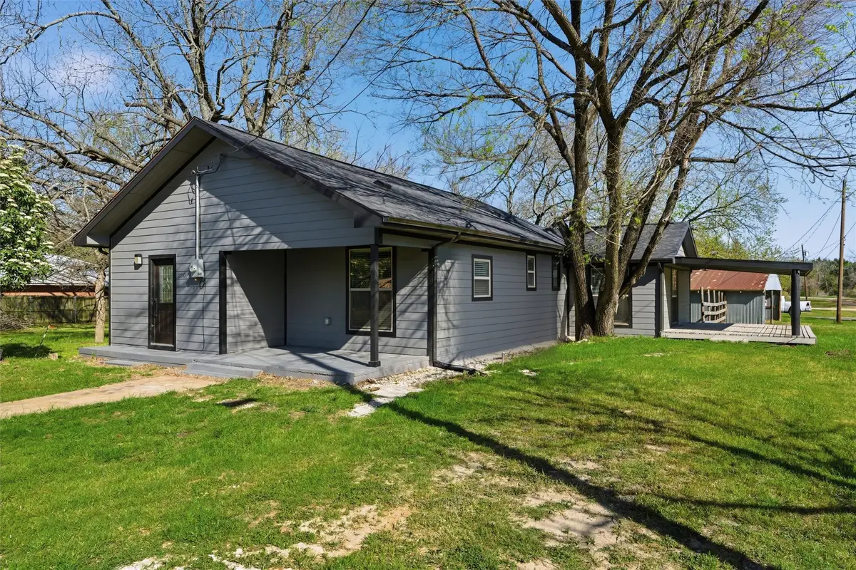 300 S 2nd Street, Tehuacana, TX 76686 - #1