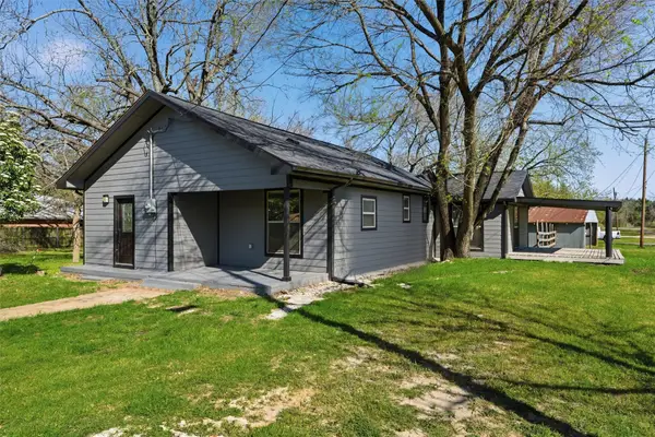 300 S 2nd Street, Tehuacana, TX 76686