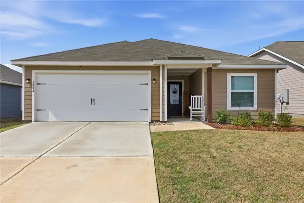 1504 Garfield Drive, Greenville, TX 75401