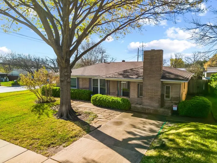 2116 Menefee Street, Arlington, TX 76010 - #3