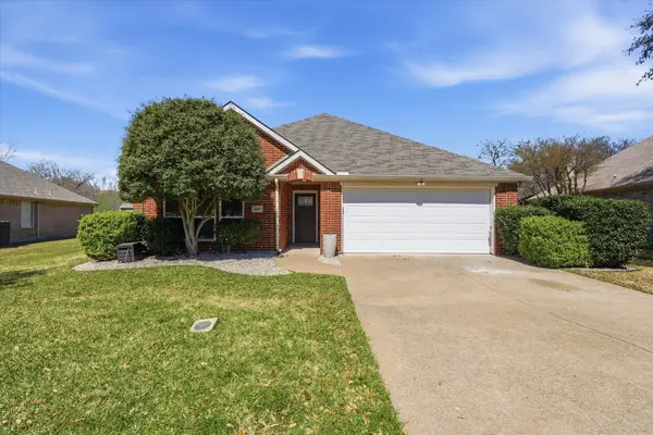 160 Pelican Cove Drive, Rockwall, TX 75087