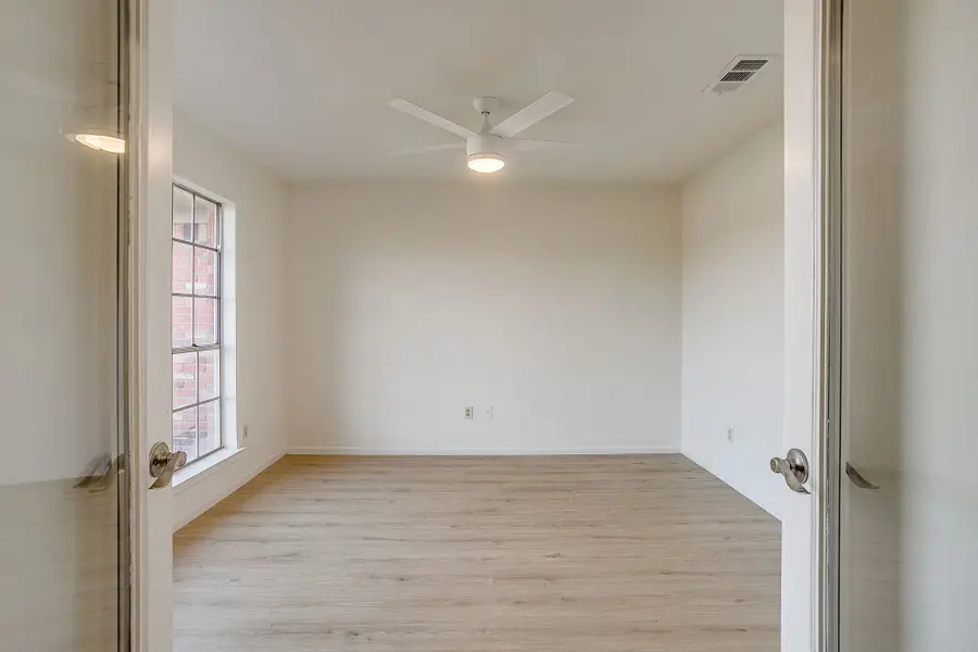 7325 Trimble Drive, Fort Worth, TX 76134 - #3