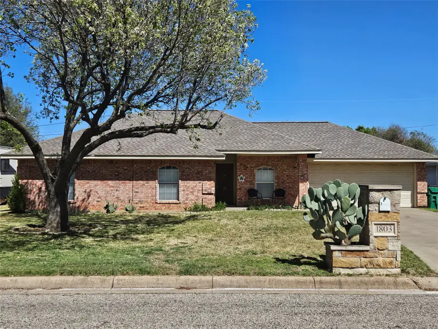 1803 Sprucewood, Stephenville, TX 76401 - #2
