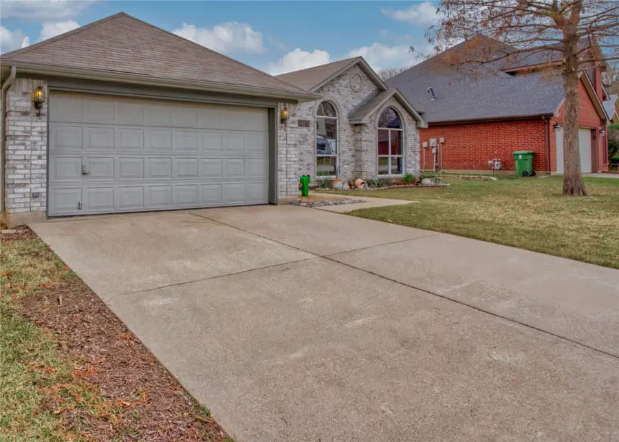 6836 Dogwood Lane, North Richland Hills, TX 76182 - #3