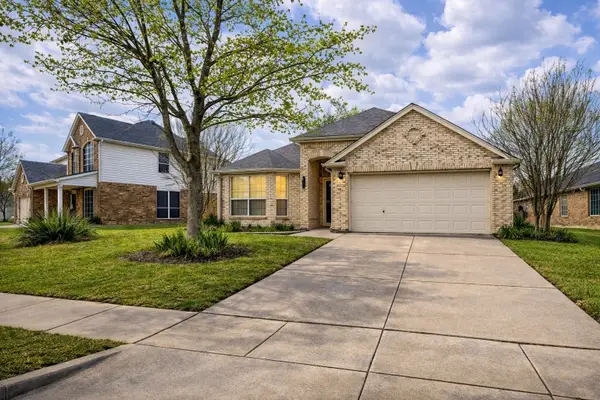 2516 Fairway View Drive, Burleson, TX 76028