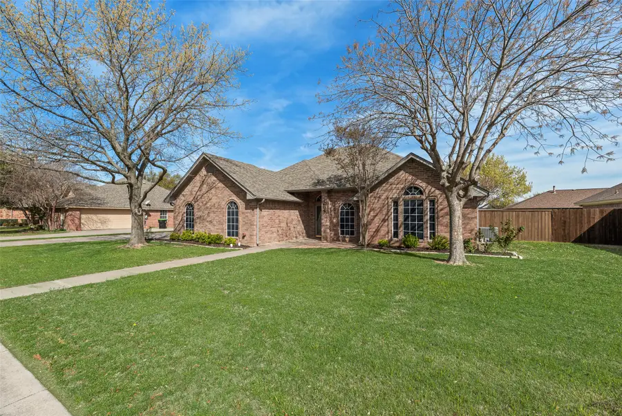 604 Cedar Drive, Pilot Point, TX 76258 - #3