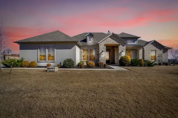 7732 Laura Lake Lane, Fort Worth, TX 76126