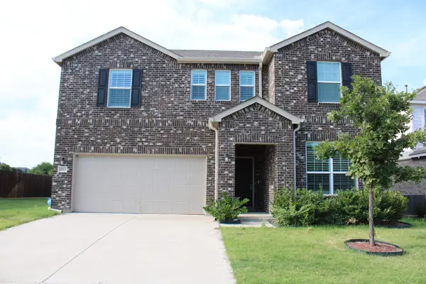 5513 Apple Grove Way, Fort Worth, TX 76123
