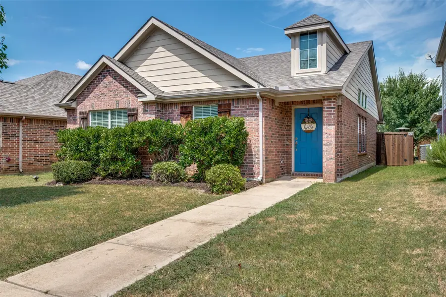 8823 Eastwood Avenue, Cross Roads, TX 76227 - #2