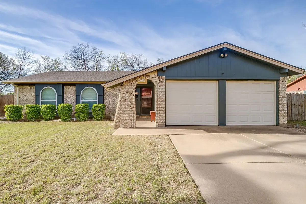 521 Nathan Street, Burleson, TX 76028 - #1