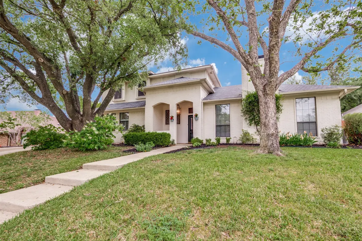 2926 Roaring Springs Road, Grapevine, TX 76051 - #1