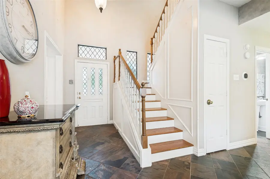 2926 Roaring Springs Road, Grapevine, TX 76051 - #3