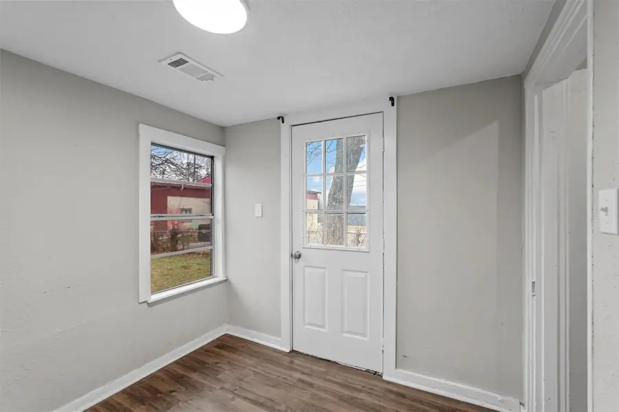 908 E Houston Street, Sherman, TX 75092 - #3