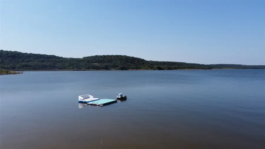 140 Meadow Pond Court, Runaway Bay, TX 76426 - #2