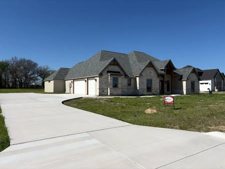 129 Heritage Springs Drive, Weatherford, TX 76087 - #2