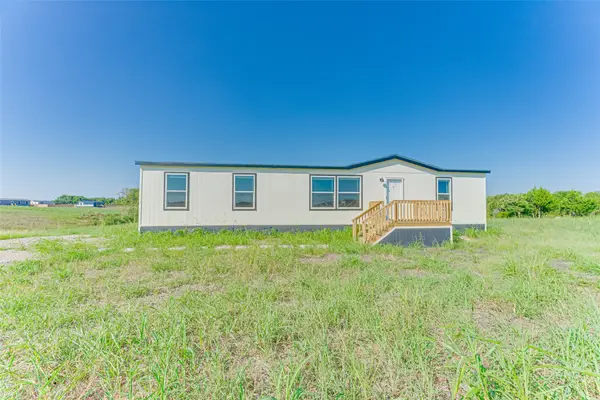 3040 Sitting Bull Lane, Ferris, TX 75125