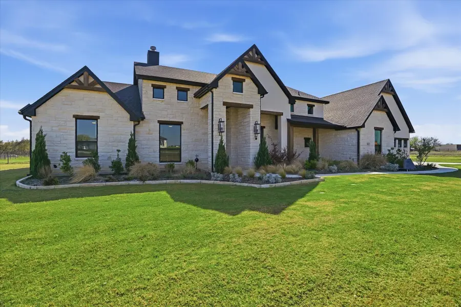 561 Royal Santana, Weatherford, TX 76087 - #2