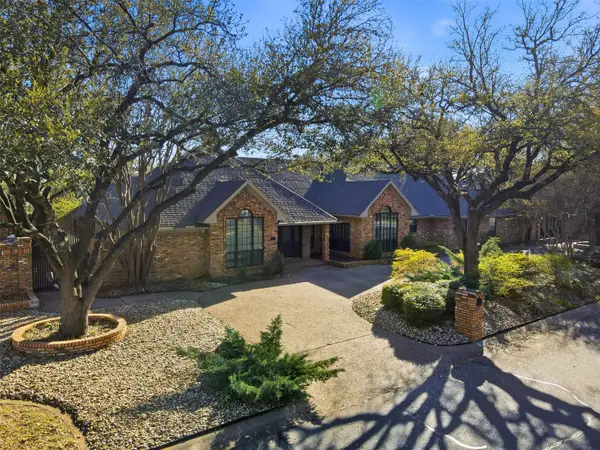 1005 Hemphill Drive, Cleburne, TX 76033