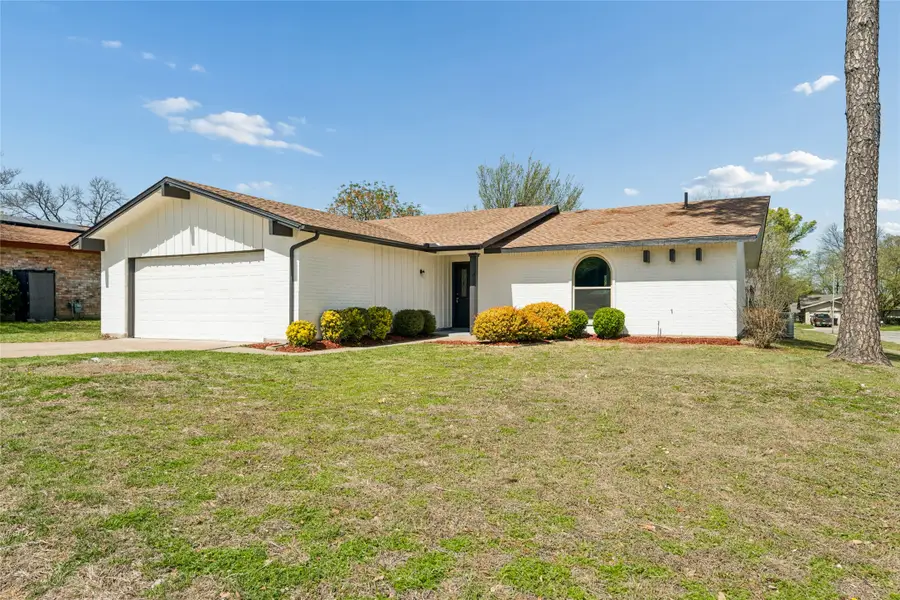 701 Salsbury Circle, Arlington, TX 76014 - #2