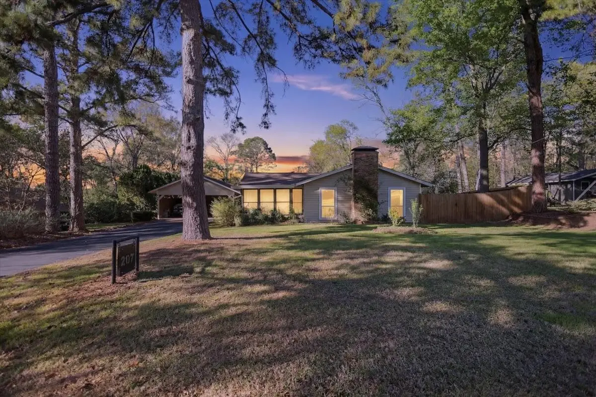 207 Grass Knoll Drive, Hideaway, TX 75771 - #1