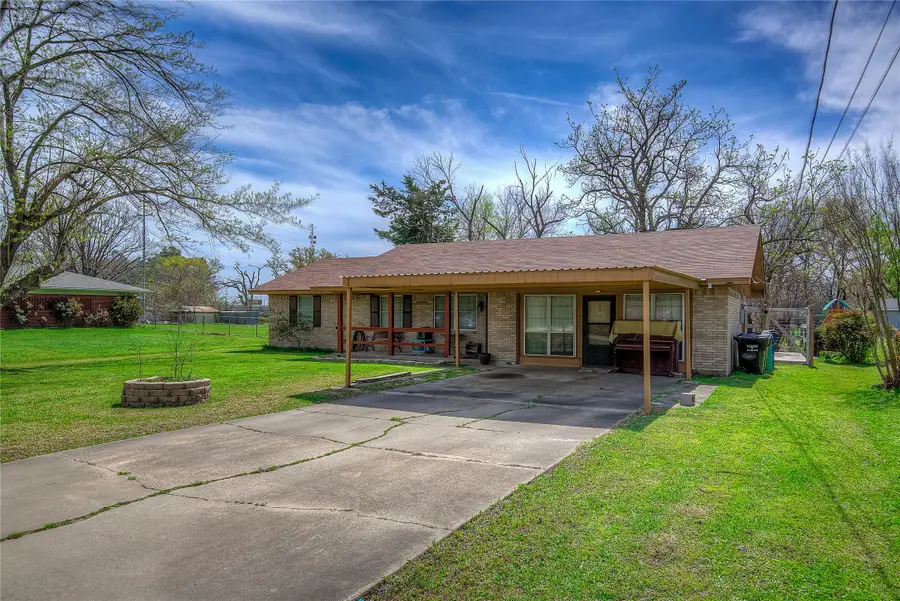 650 Forrester Street, Greenville, TX 75401 - #2