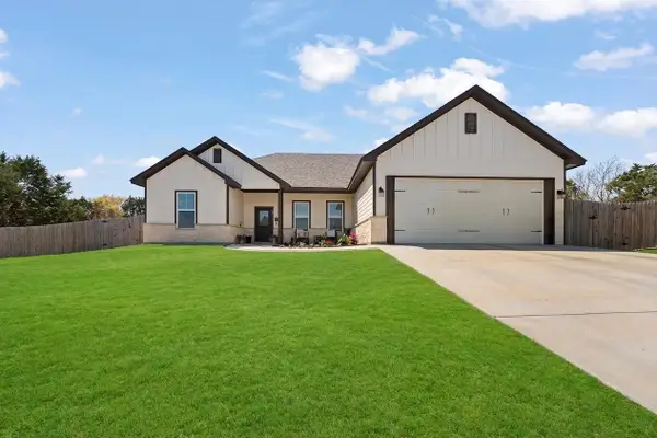 2612 Dove Trail, Granbury, TX 76048