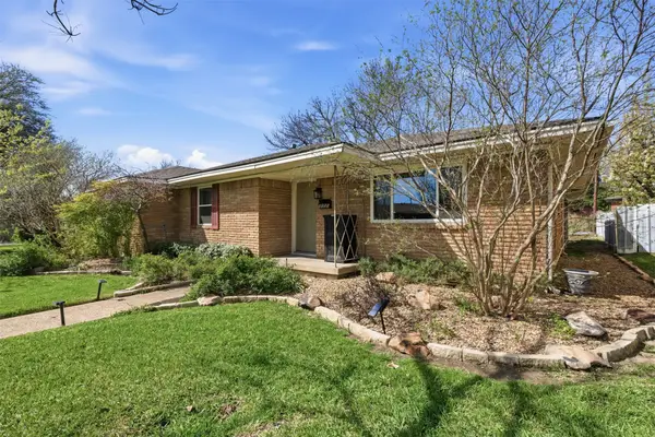 3055 Cliff Creek Drive, Dallas, TX 75233