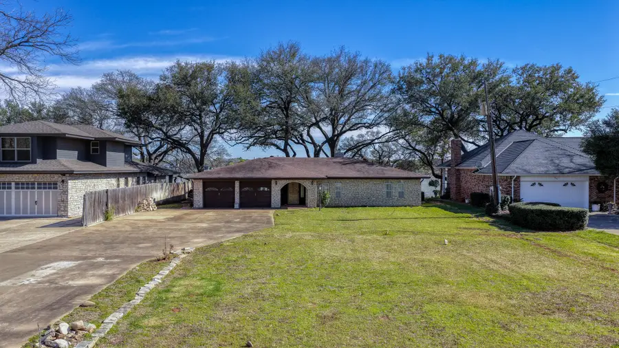117 Casas Del Sur Street, Granbury, TX 76049 - #2