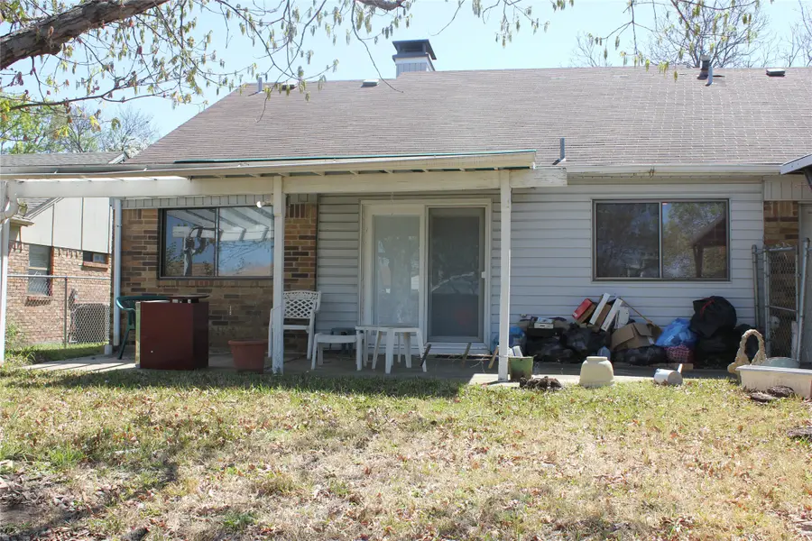 331 Southerland Avenue, Mesquite, TX 75150 - #3