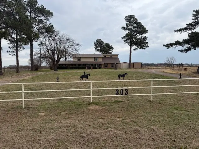 303 New Highland Road, Springtown, TX 76082 - #2