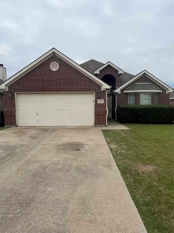 1113 Manhassett Court, Fort Worth, TX 76140