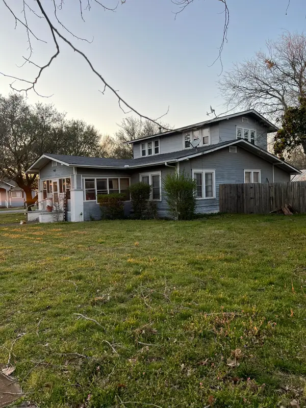 100 E Mulberry Street, Leonard, TX 75452
