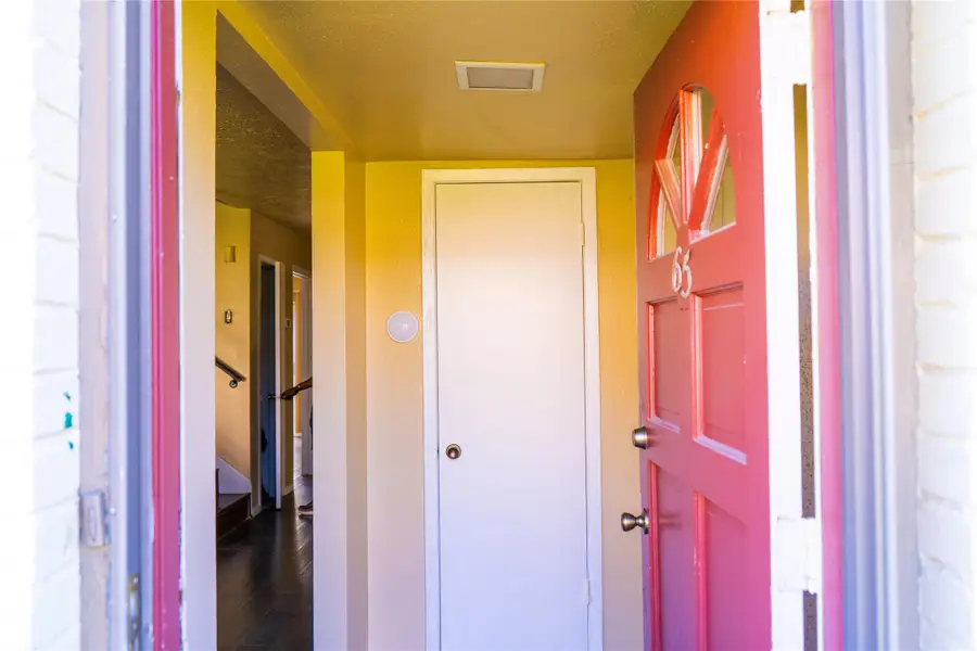 65 W Townhouse Lane #17, Grand Prairie, TX 75052 - #2