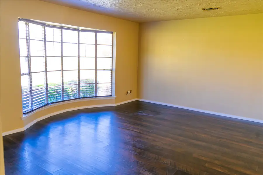 65 W Townhouse Lane #17, Grand Prairie, TX 75052 - #3