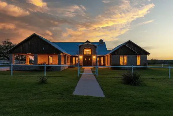 404 Private Road 1562, Stephenville, TX 76401