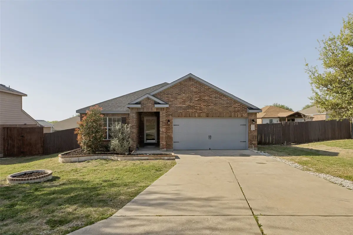192 Buffalo Ridge Drive, Newark, TX 76071 - #1
