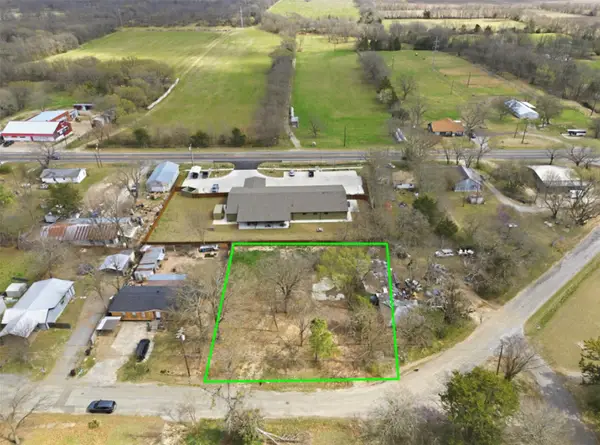 104 S Main Street, Bonham, TX 75418