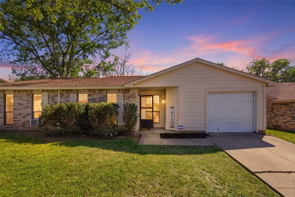 6958 Newberry Court W, Fort Worth, TX 76120 - #1