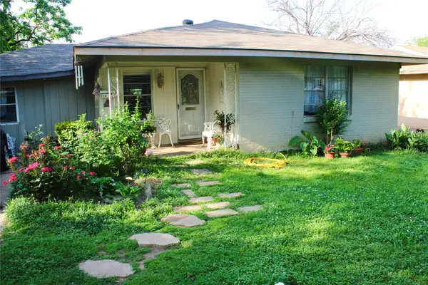 215 E 15th Street, Irving, TX 75060