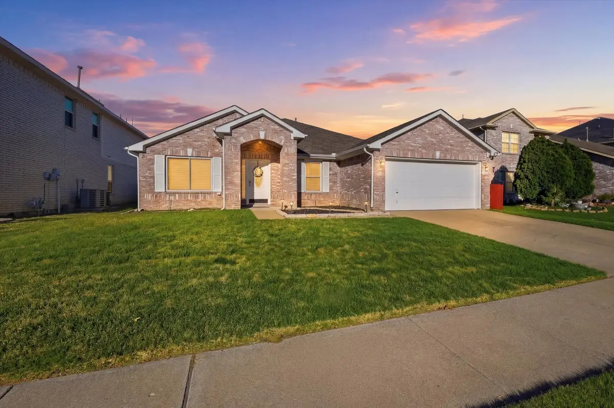 5629 Meadows Way, North Richland Hills, TX 76180 - #1