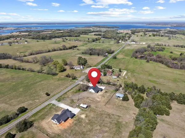 14419 Fm 1396 E, Windom, TX 75492