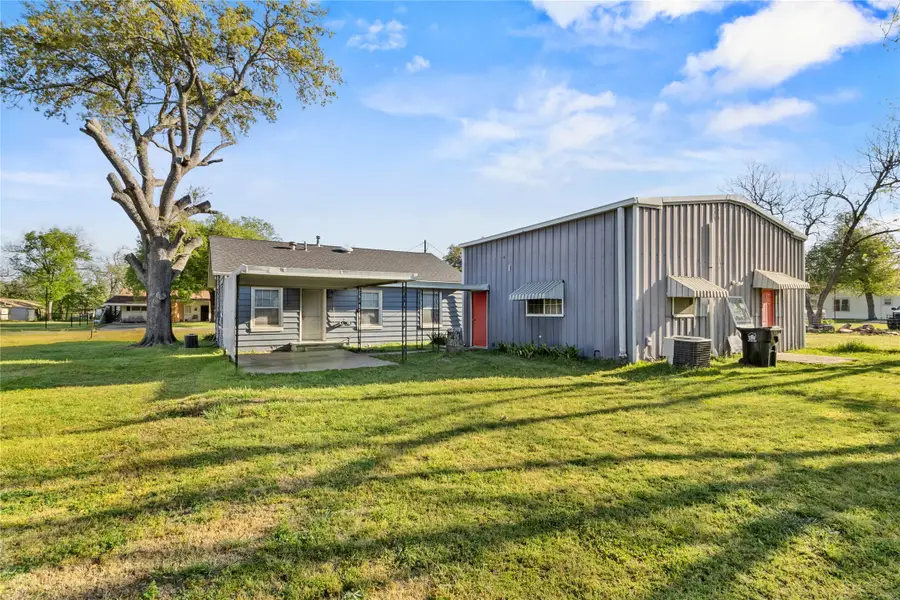 612 Poplar Street, Teague, TX 75860 - #3