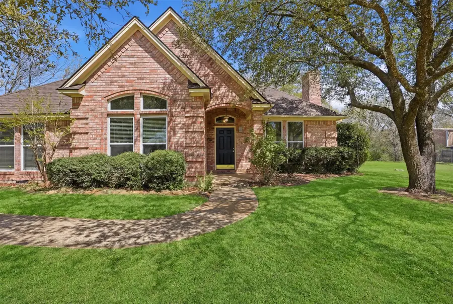 4121 Oakview Circle, Alvarado, TX 76009 - #2