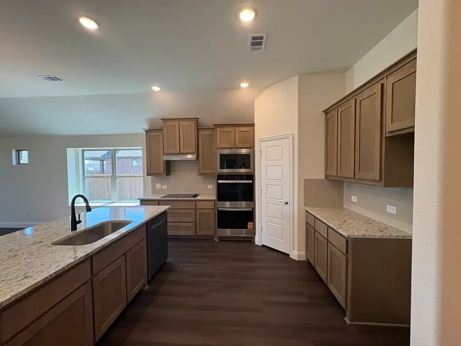 589 Mb S Way, Pilot Point, TX 76258 - #2