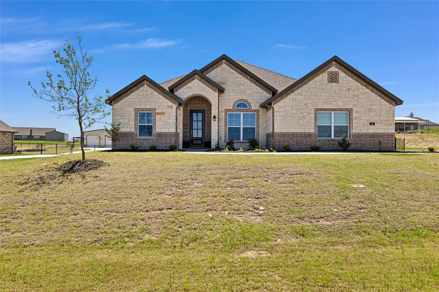 165 Misty Mountain Lane, Rhome, TX 76078 - #2