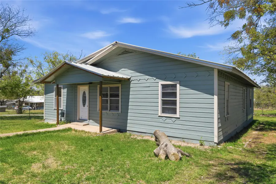 1604 5th Street, Goldthwaite, TX 76844 - #2