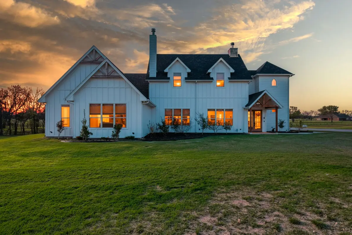 172 Rain Dance Trail, Decatur, TX 76234 - #1