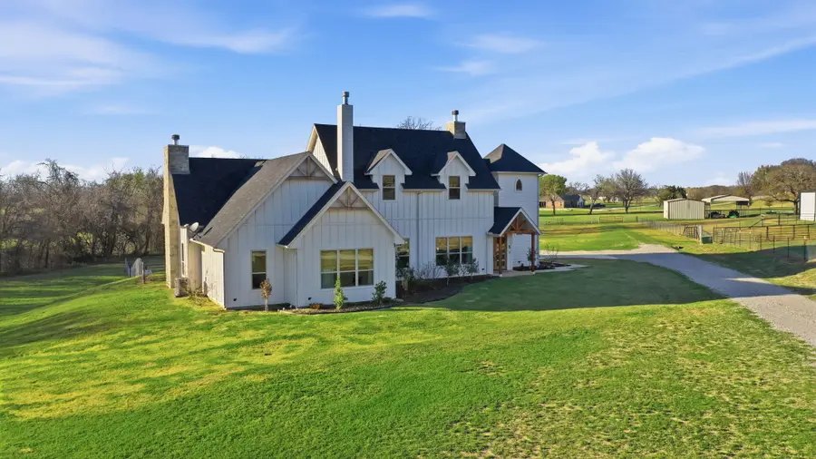 172 Rain Dance Trail, Decatur, TX 76234 - #2