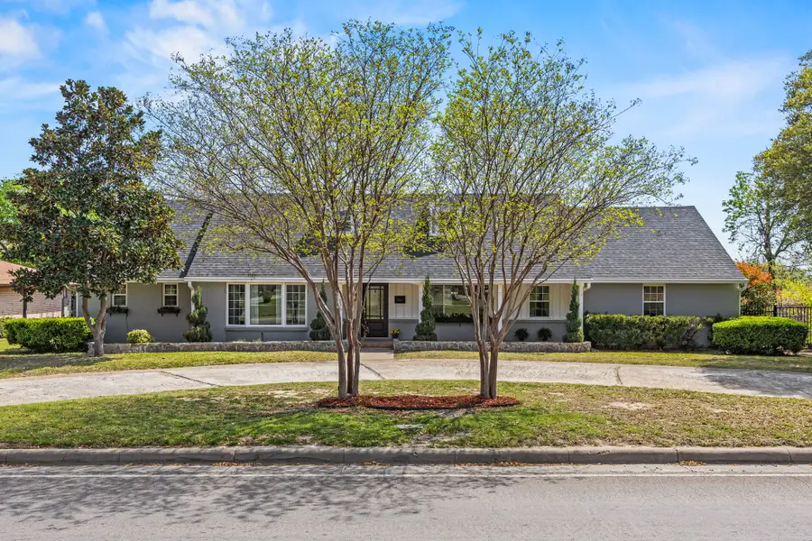 1636 W Red Bird Lane, Dallas, TX 75232 - #2